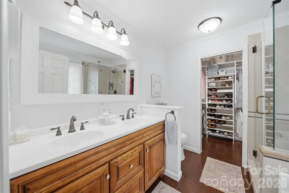 6253 Riviera Run Estates Drive Hickory, NC 28601