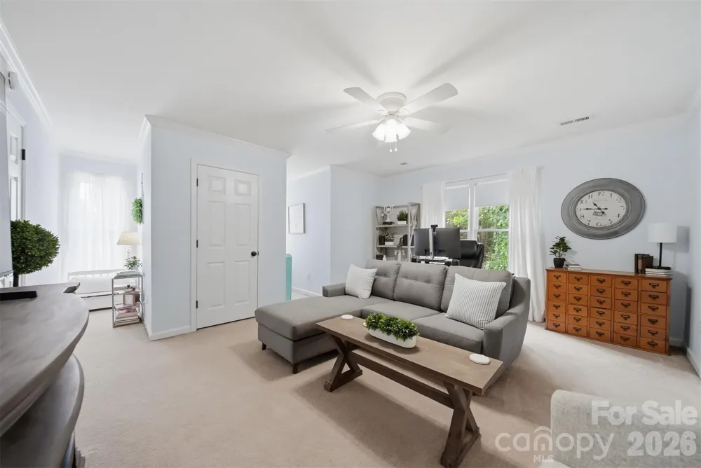 6253 Riviera Run Estates Drive Hickory, NC 28601