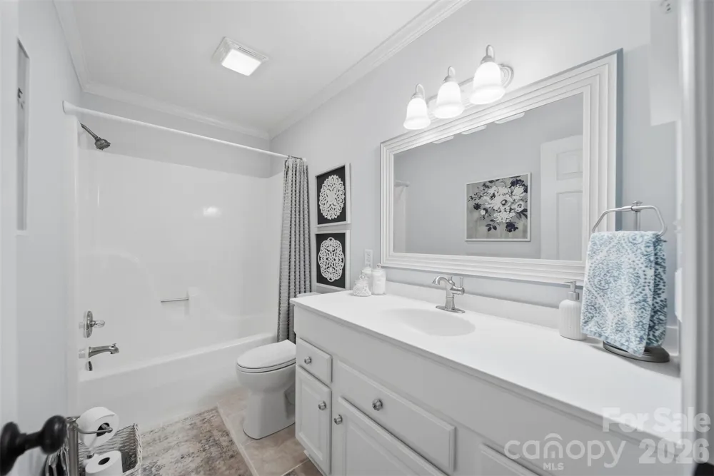 6253 Riviera Run Estates Drive Hickory, NC 28601