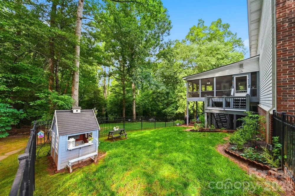 6253 Riviera Run Estates Drive Hickory, NC 28601