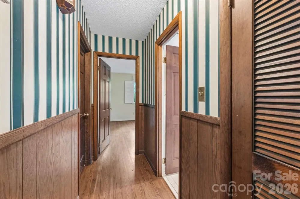 3110 Robinwood Road Gastonia, NC 28054