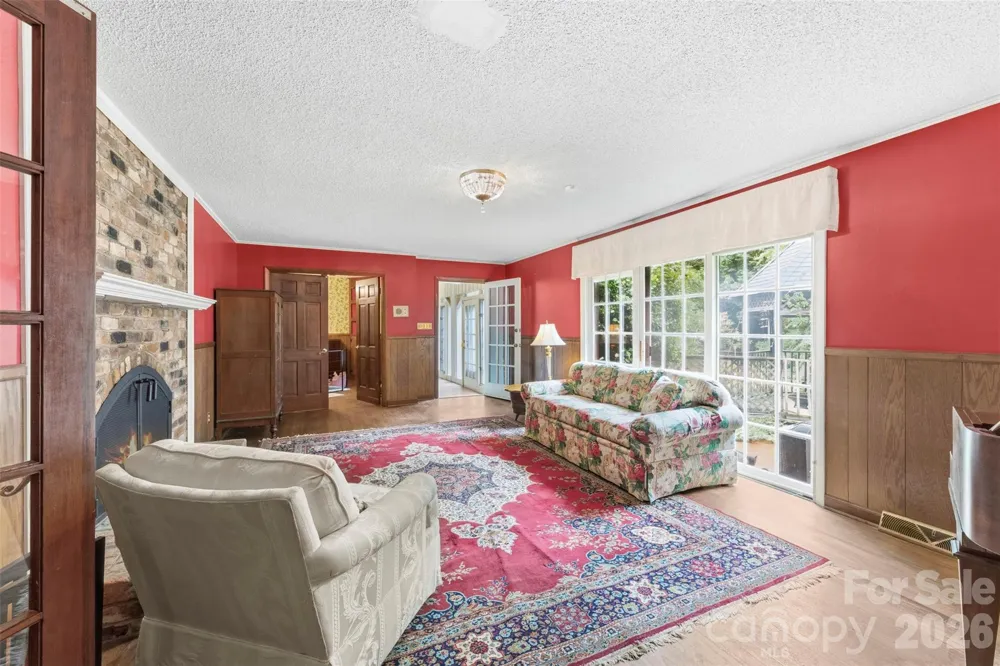 3110 Robinwood Road Gastonia, NC 28054
