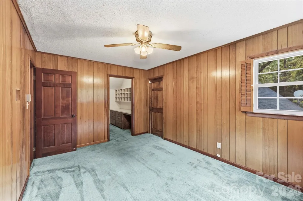 3110 Robinwood Road Gastonia, NC 28054