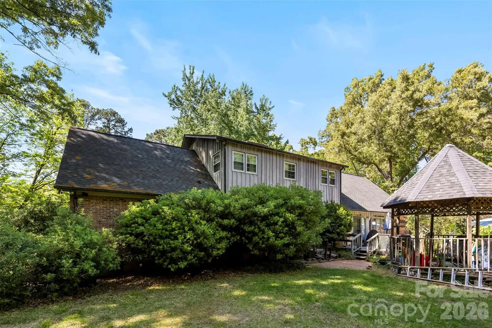 3110 Robinwood Road Gastonia, NC 28054