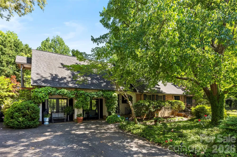 3110 Robinwood Road Gastonia, NC 28054