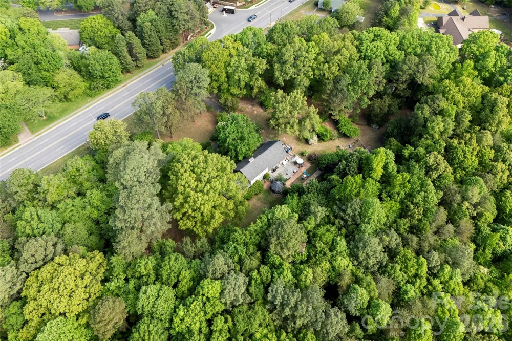 3110 Robinwood Road Gastonia, NC 28054