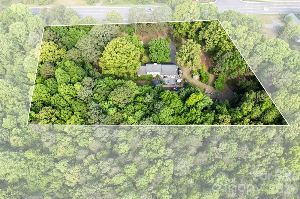 3110 Robinwood Road Gastonia, NC 28054