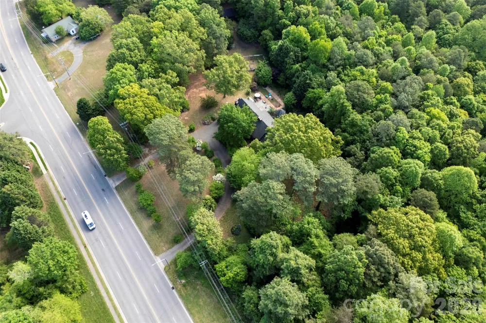 3110 Robinwood Road Gastonia, NC 28054