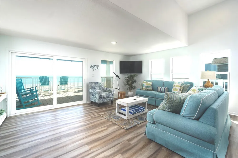 16627 Jamaica Beach Road Galveston, TX 77554