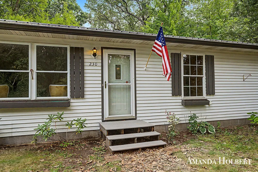 230 Shonat Street Muskegon, MI 49442