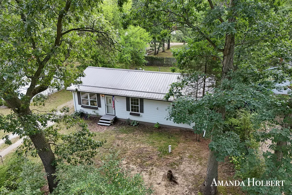 230 Shonat Street Muskegon, MI 49442