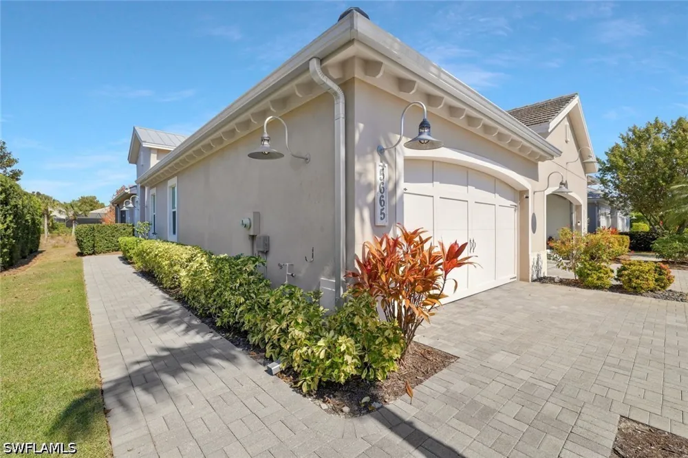 Highbourne Drive Naples, FL 34113
