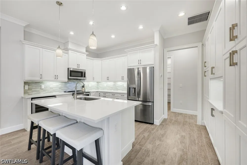 Highbourne Drive Naples, FL 34113