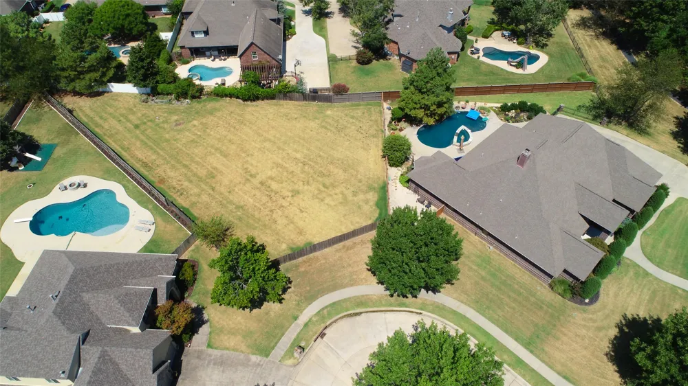 7902 E Commercial Street Broken Arrow, OK 74014