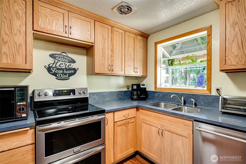 1004 NE 84th Avenue Vancouver, WA 98664