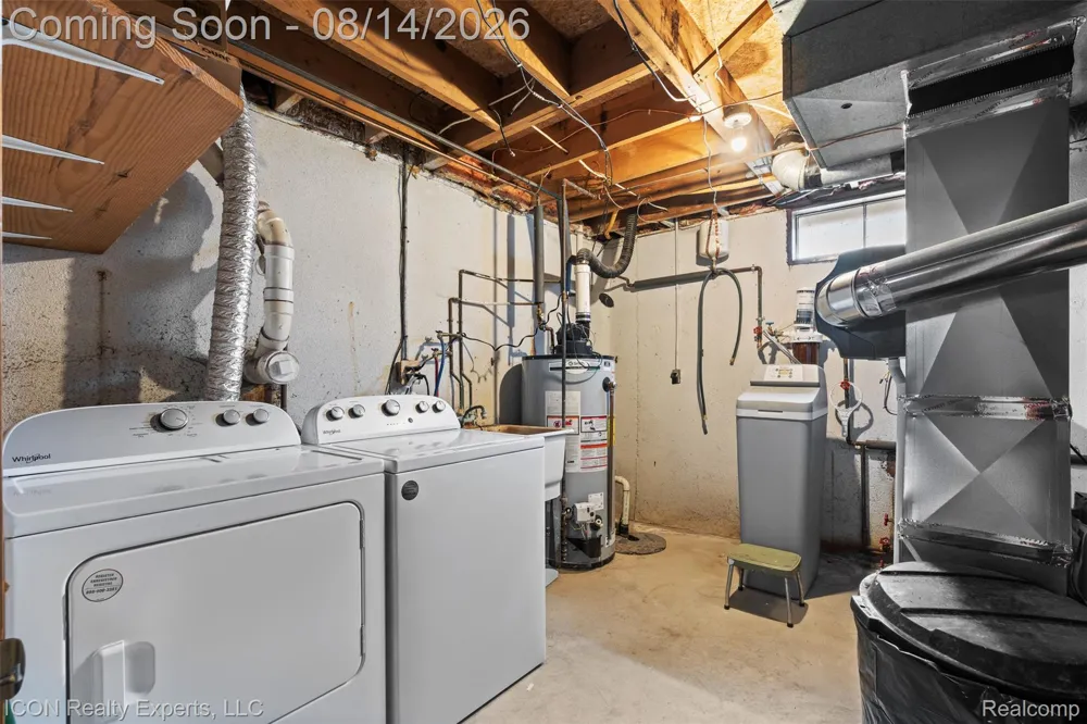 55875 Pontiac Trail Court Lyon Charter Township, MI 48165