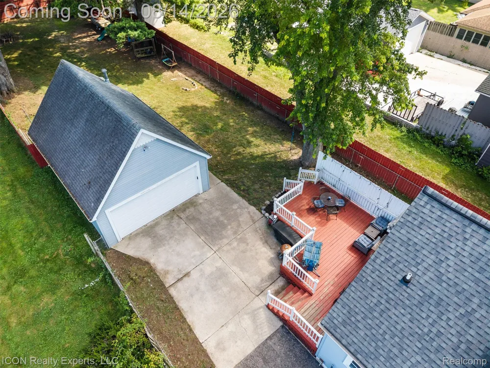 55875 Pontiac Trail Court Lyon Charter Township, MI 48165
