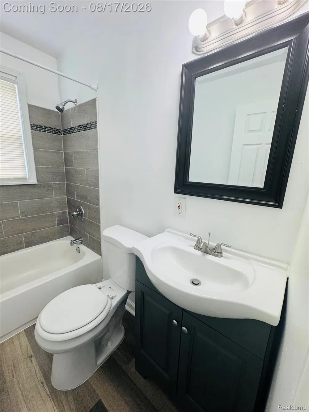 20195 Westhampton Avenue Southfield City, MI 48075