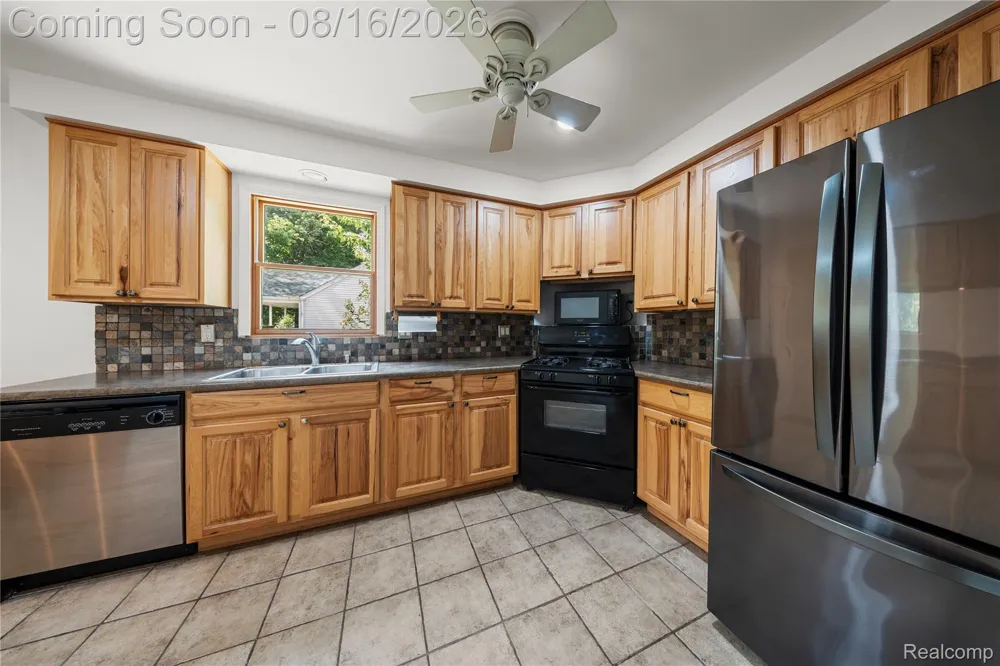 1619 Camden Street Ferndale City, MI 48220
