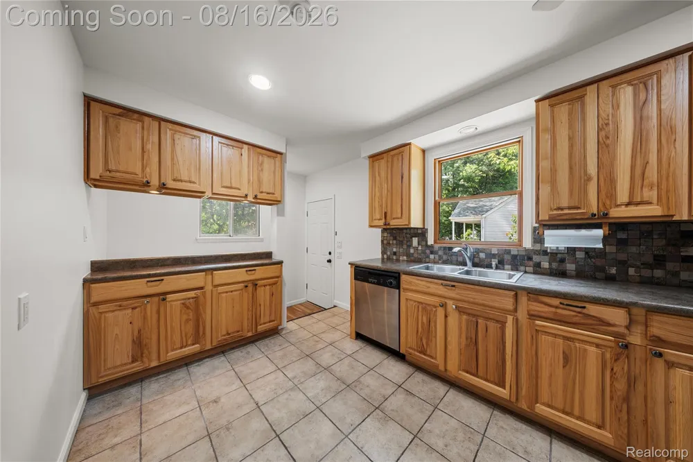 1619 Camden Street Ferndale City, MI 48220