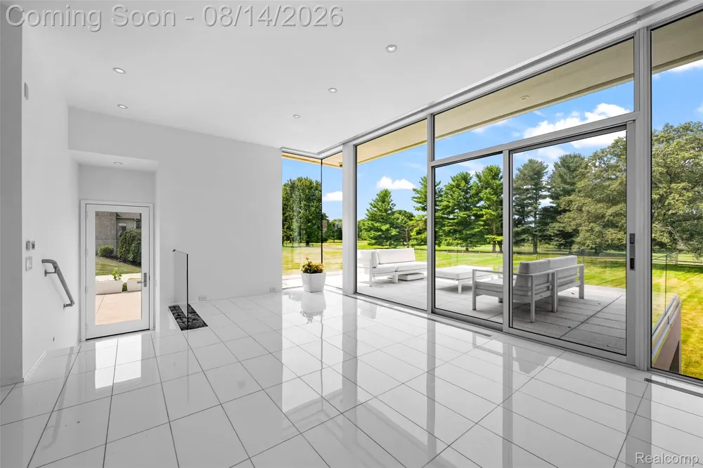 1735 Fairview Court Lodi Township, MI 48176