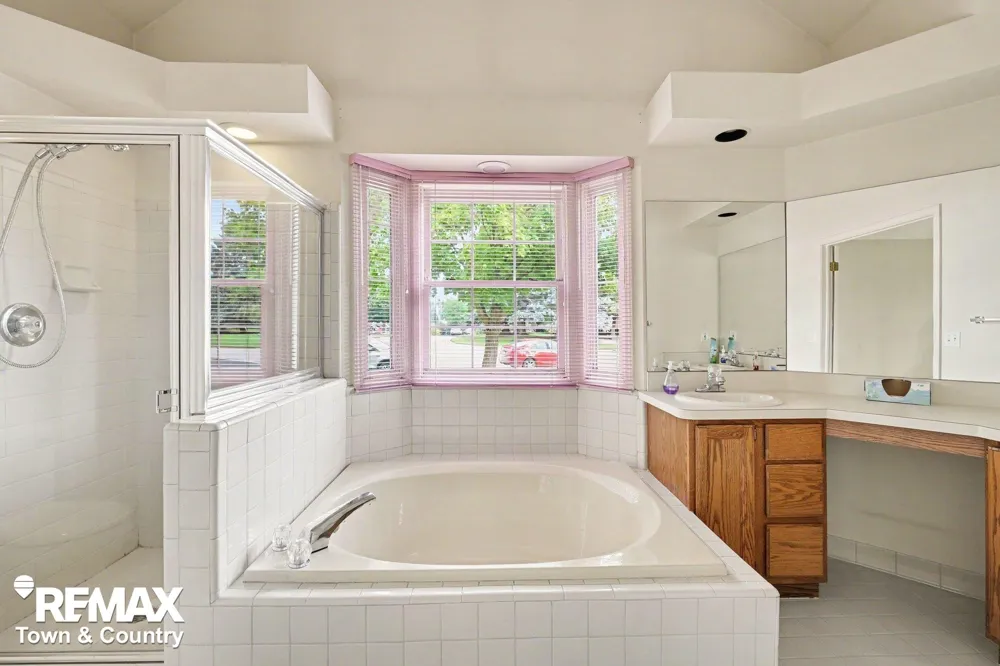 4127 Split Rail Lane Fenton Charter Township, MI 48430