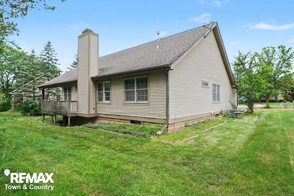 4127 Split Rail Lane Fenton Charter Township, MI 48430