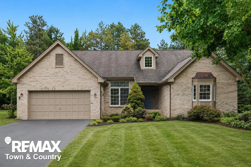 4127 Split Rail Lane Fenton Charter Township, MI 48430