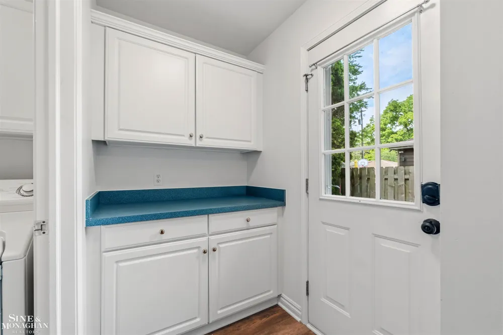 20675 Morningside Drive Grosse Pointe Woods City, MI 48236