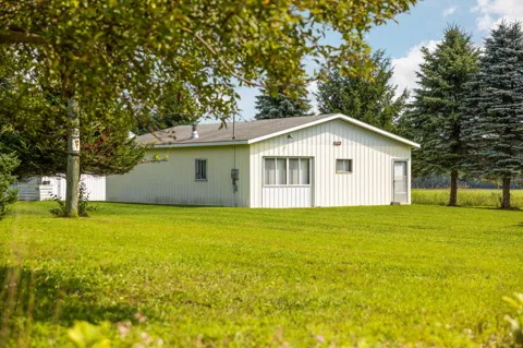 6726 S Snyder Road, SW