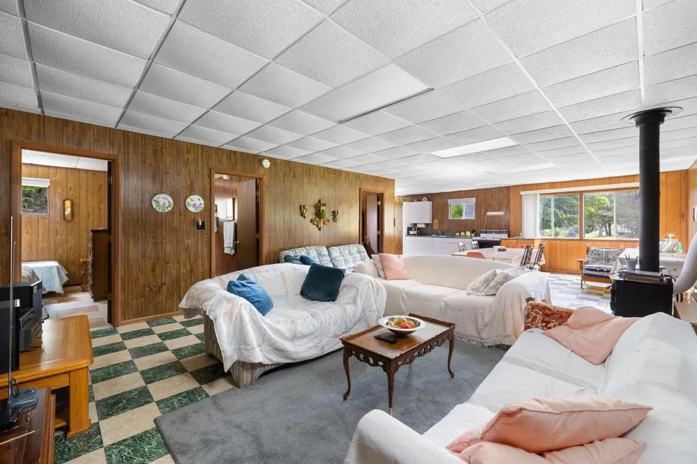 6726 S Snyder Road, SW Springfield Township, MI 49633