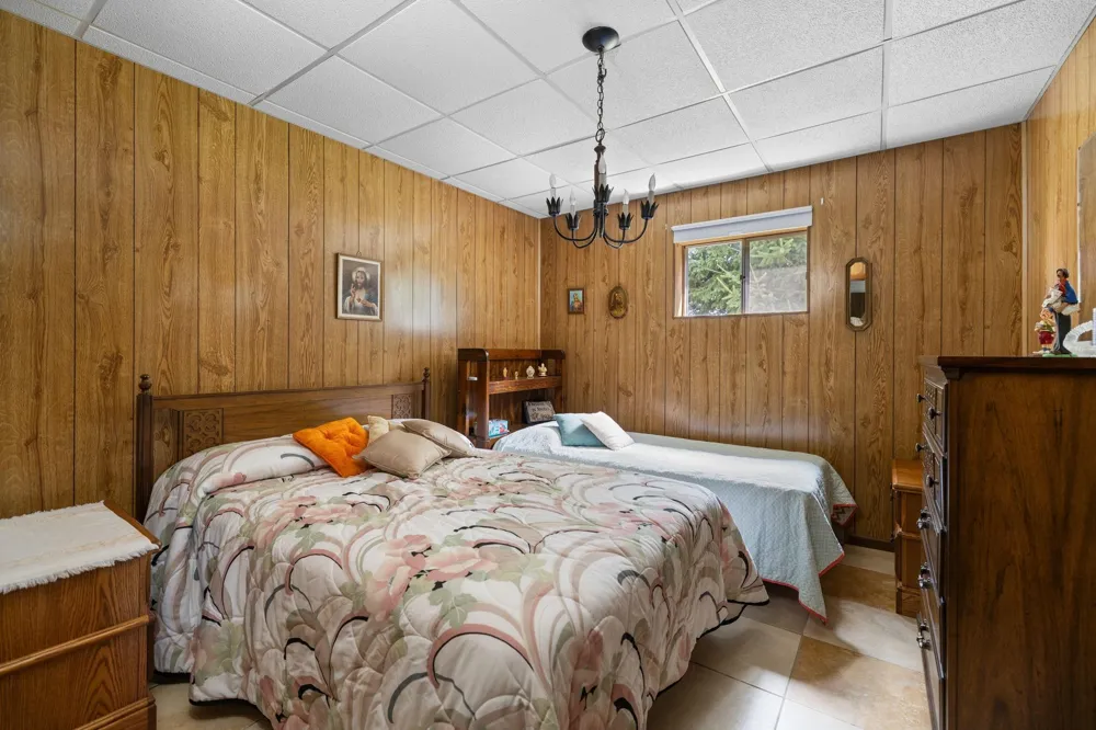 6726 S Snyder Road, SW Springfield Township, MI 49633