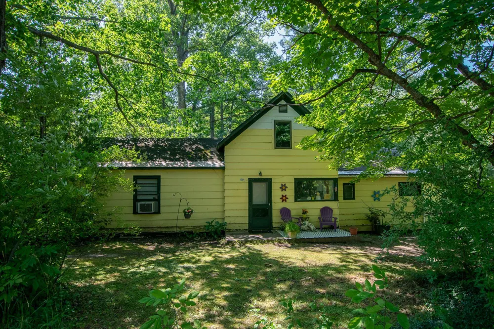 1304 S Richter Road Suttons Bay Township, MI 49682