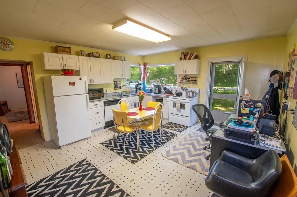 1304 S Richter Road Suttons Bay Township, MI 49682