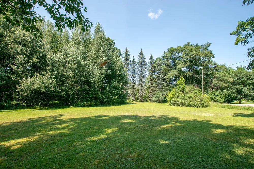 1304 S Richter Road Suttons Bay Township, MI 49682