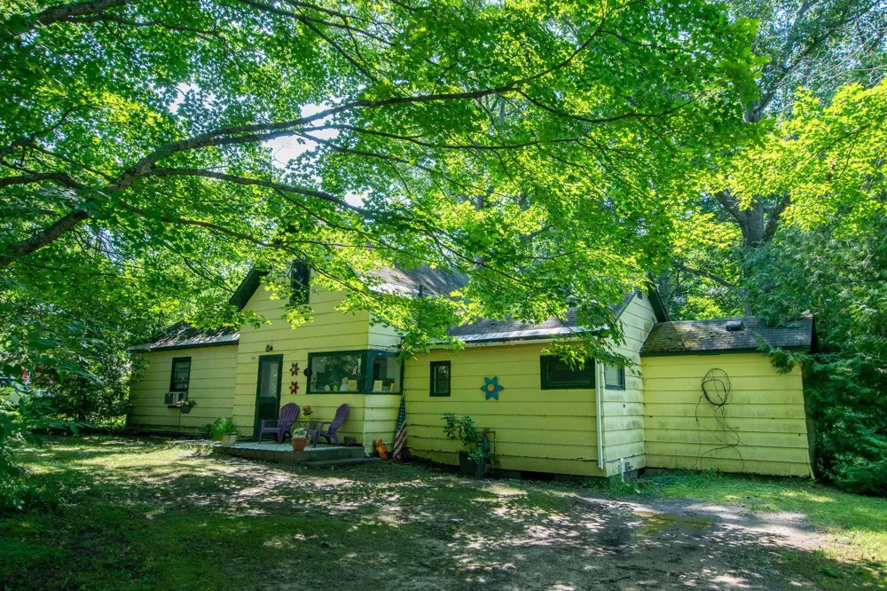 1304 S Richter Road Suttons Bay Township, MI 49682