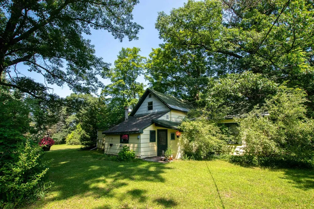 1304 S Richter Road Suttons Bay Township, MI 49682