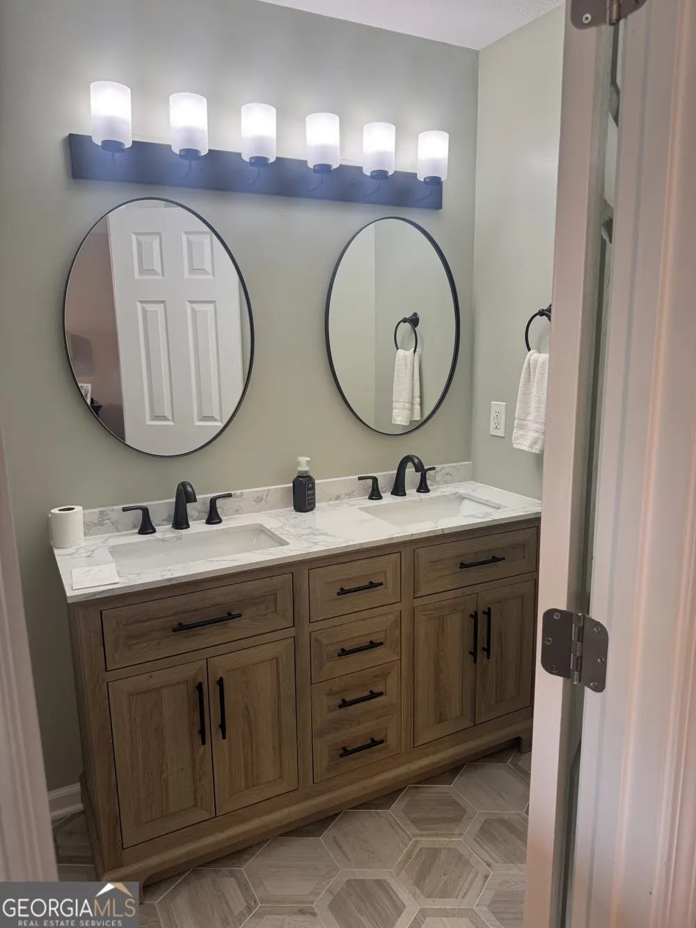 50 Brittany CT Chatsworth, GA 30705