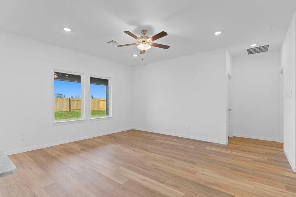 1626 Knox Hill Path Iowa Colony, TX 77583