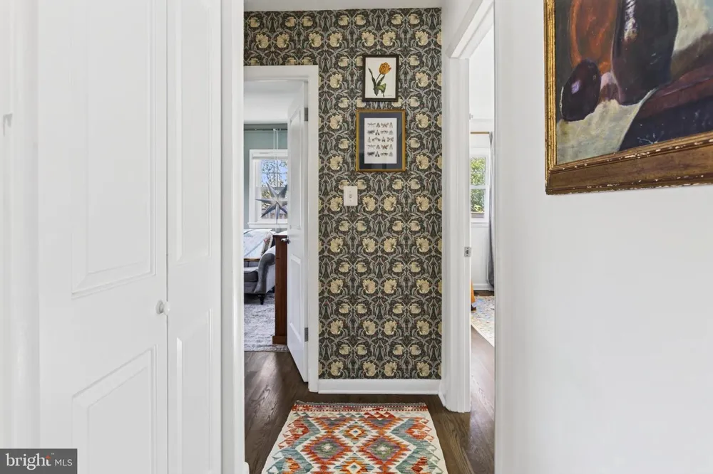 1015 WOODS PLACE Alexandria, VA 22302