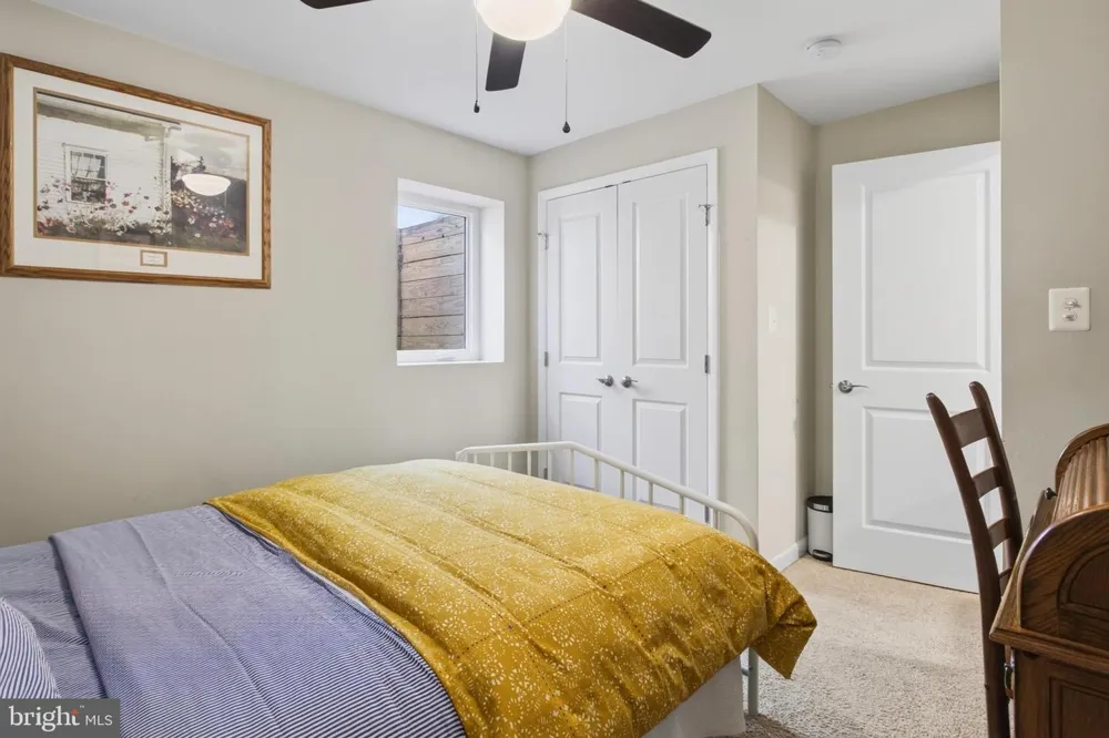 1015 WOODS PLACE Alexandria, VA 22302