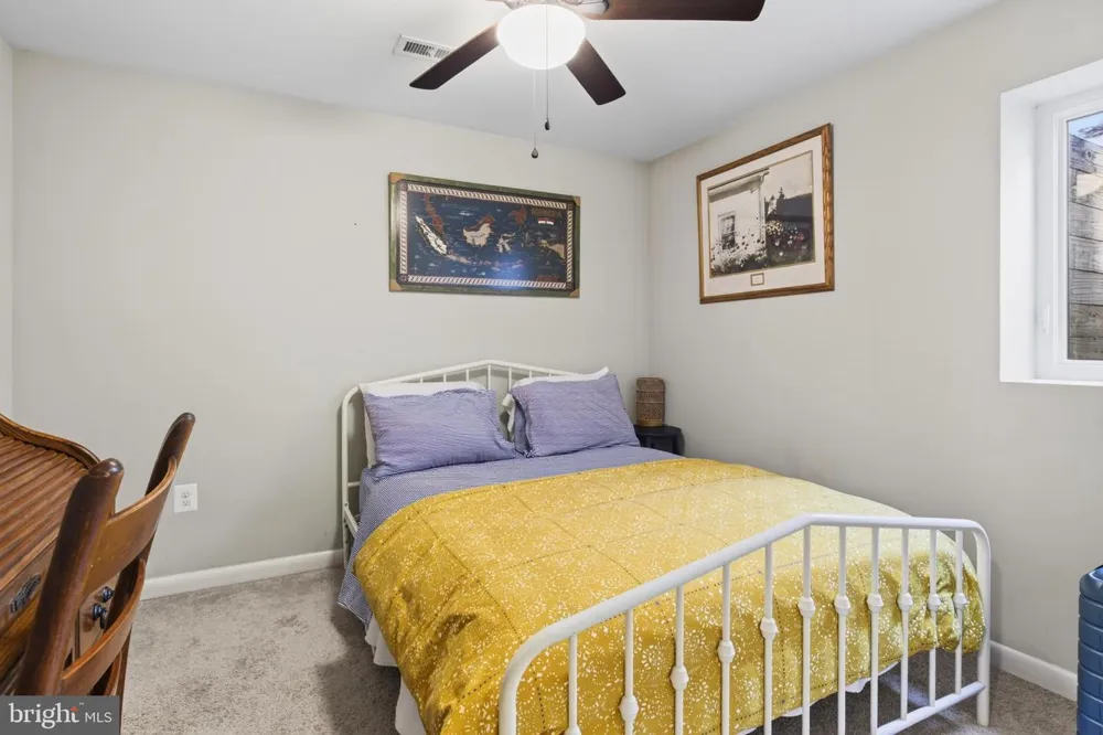1015 WOODS PLACE Alexandria, VA 22302