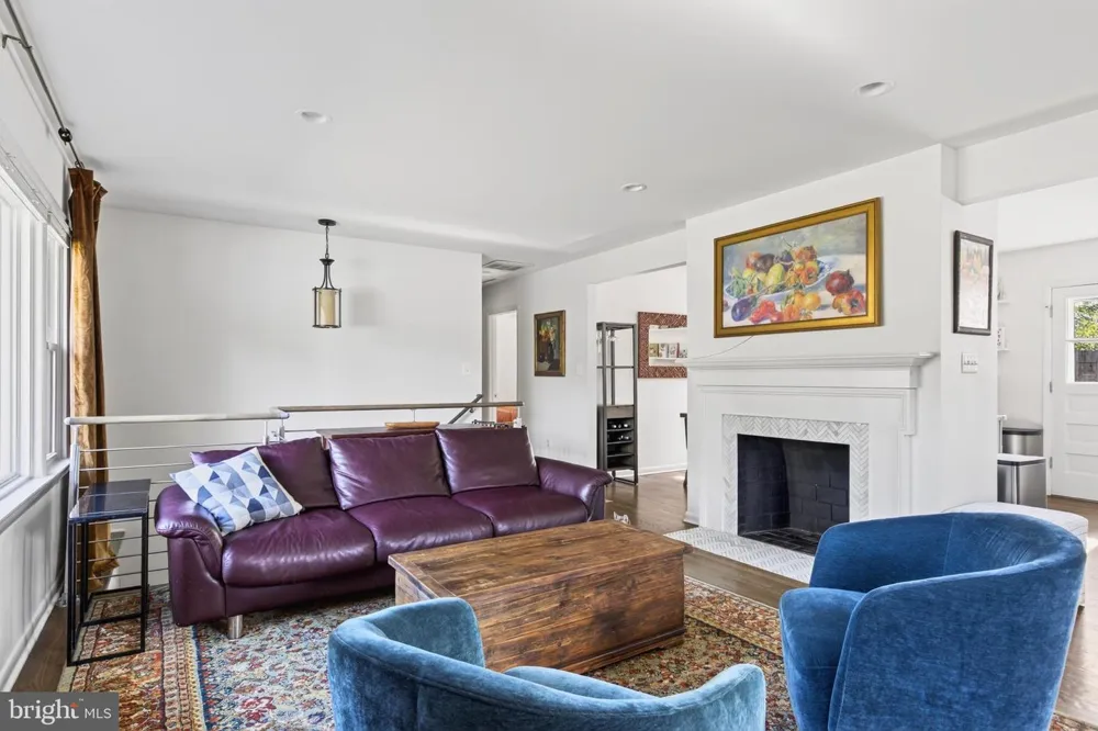 1015 WOODS PLACE Alexandria, VA 22302