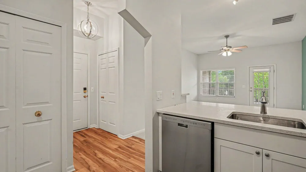 2654 S Knightsbridge Circle Ann Arbor, MI 48105