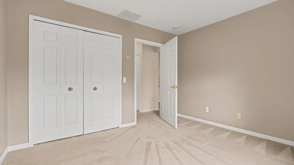 2654 S Knightsbridge Circle Ann Arbor, MI 48105