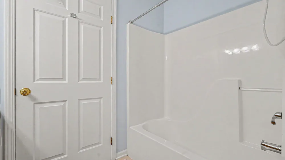 2654 S Knightsbridge Circle Ann Arbor, MI 48105