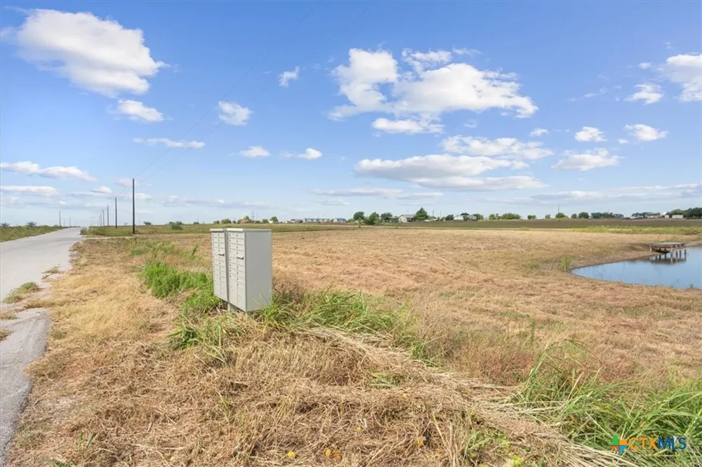 2308 Bluebonnet Drive Rogers, TX 76569
