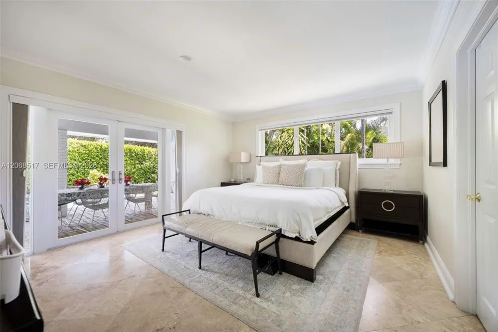 1121 Hardee Rd #1121 Coral Gables, FL 33146