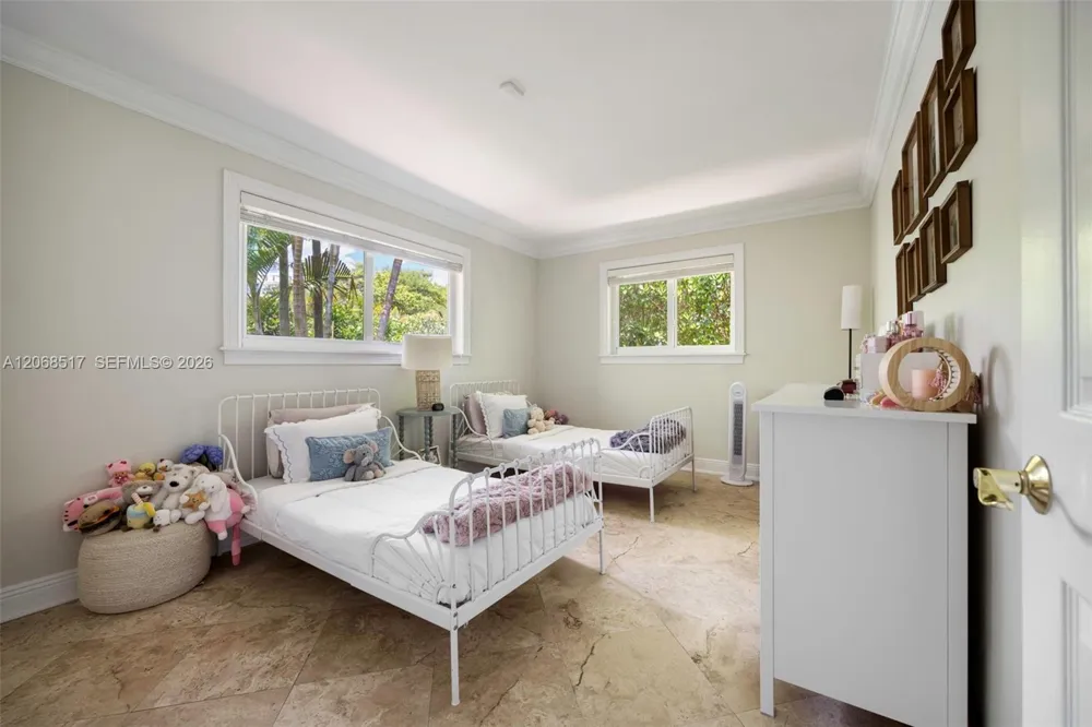 1121 Hardee Rd #1121 Coral Gables, FL 33146
