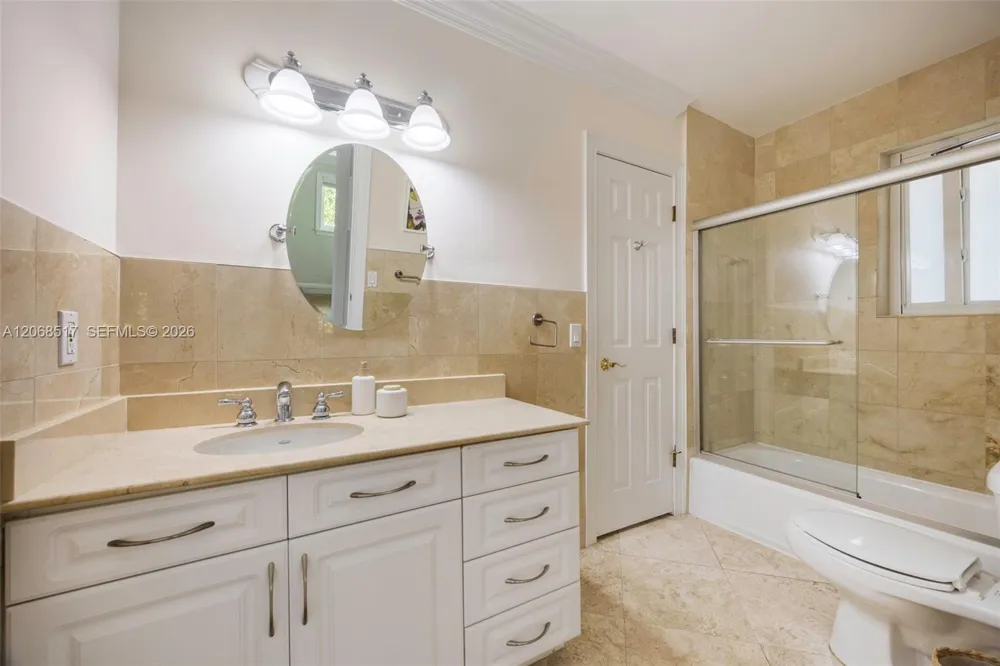 1121 Hardee Rd #1121 Coral Gables, FL 33146